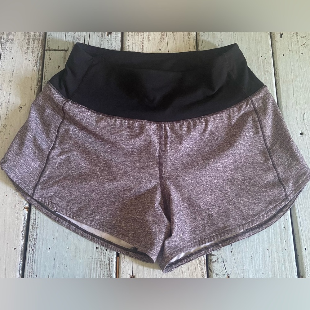 Lululemon Speed Up Short 4in High Rise Shorts. Size 4. Gray